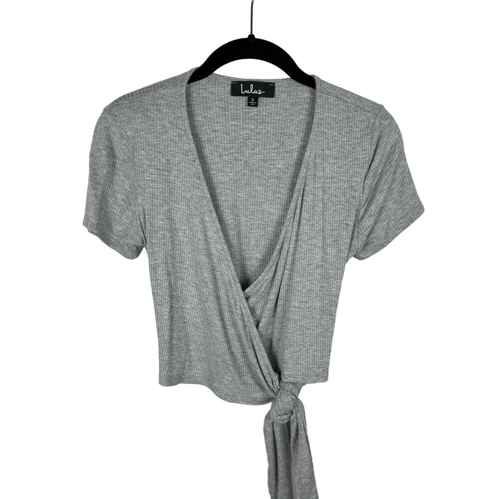 Lulus Top Small Gray Try Me Out Ribbed Knit Short Sleeve Wrap Crop Minimalist